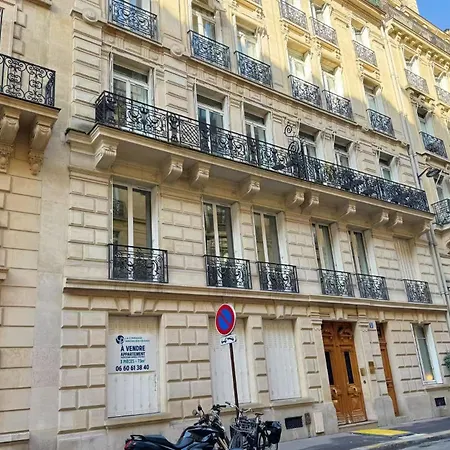 Apartment Elysees Charm Paris