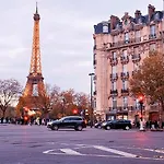 Elysees Charm