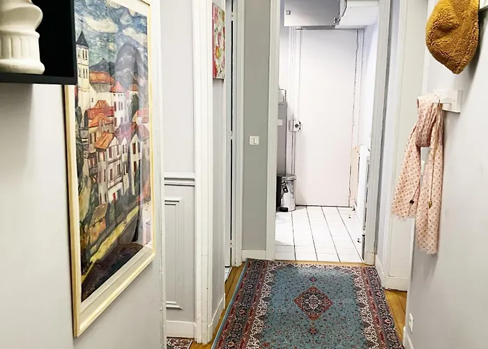 Apartment Elysees Charm *