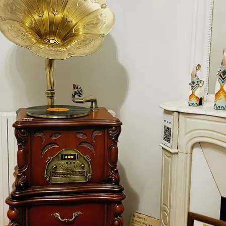 Appartement élysées Charm *